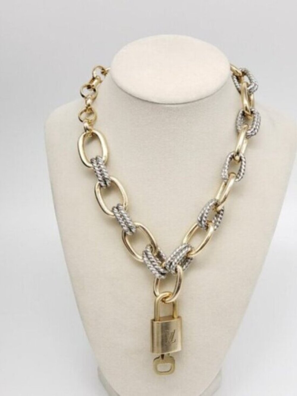 Authentic Louis Vuitton Gold AuthePadlock w/ Unbranded Fashion Geometry Necklace - Picture 9 of 9